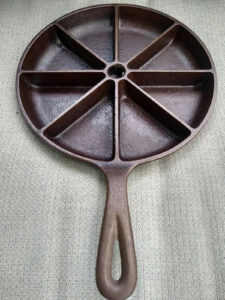 Lodge Cornbread Skillet